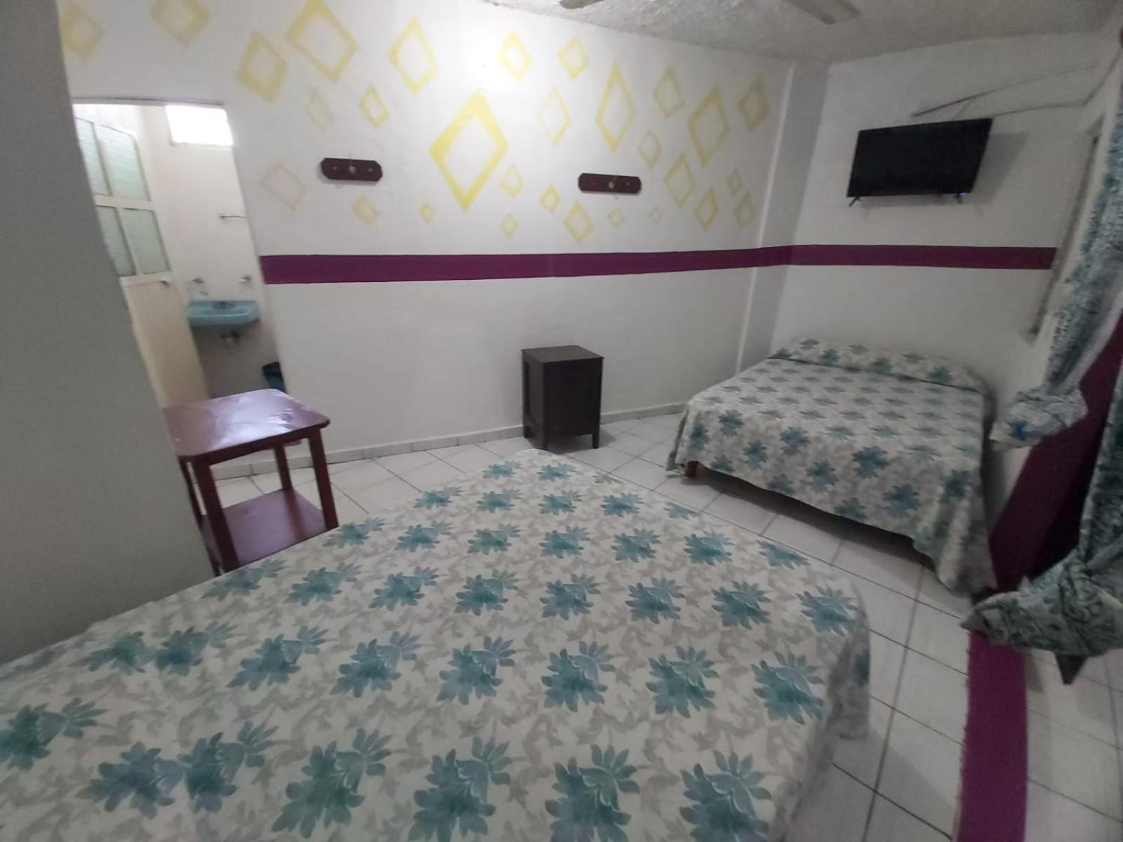 Hotel Ayalamar Манзанило Екстериор снимка